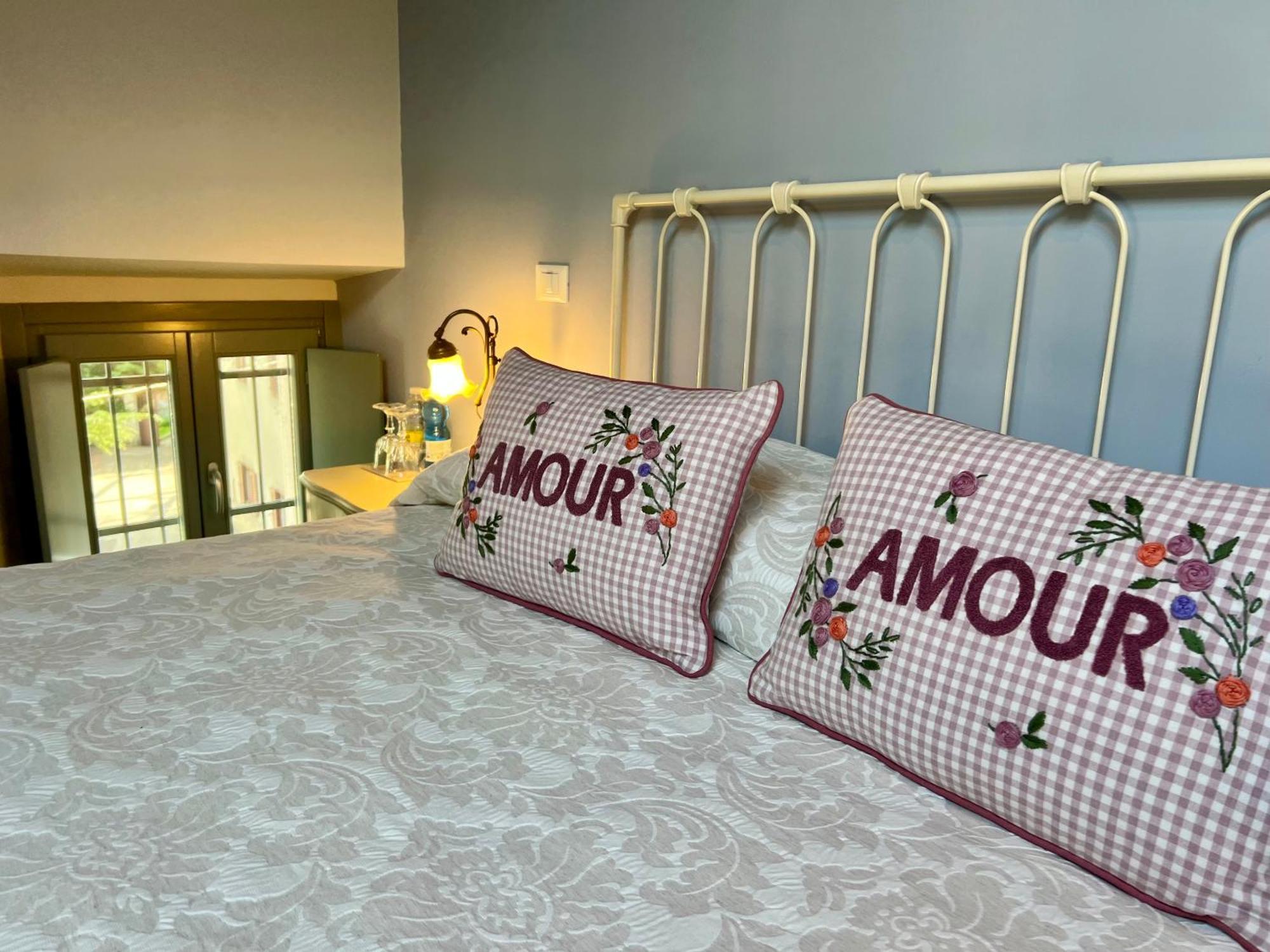 Greif Boutique Juna Aurisina Luaran gambar