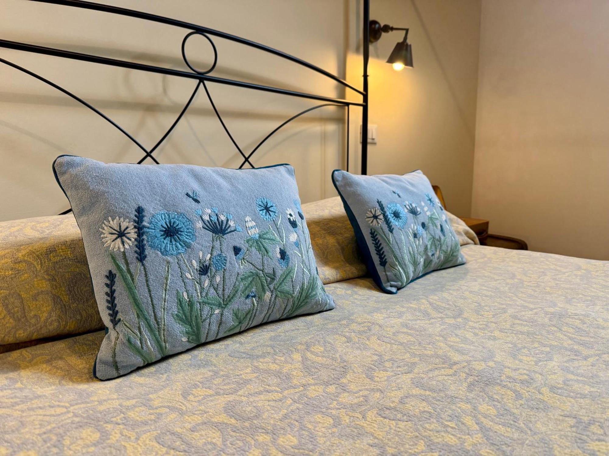 Greif Boutique Juna Aurisina Luaran gambar